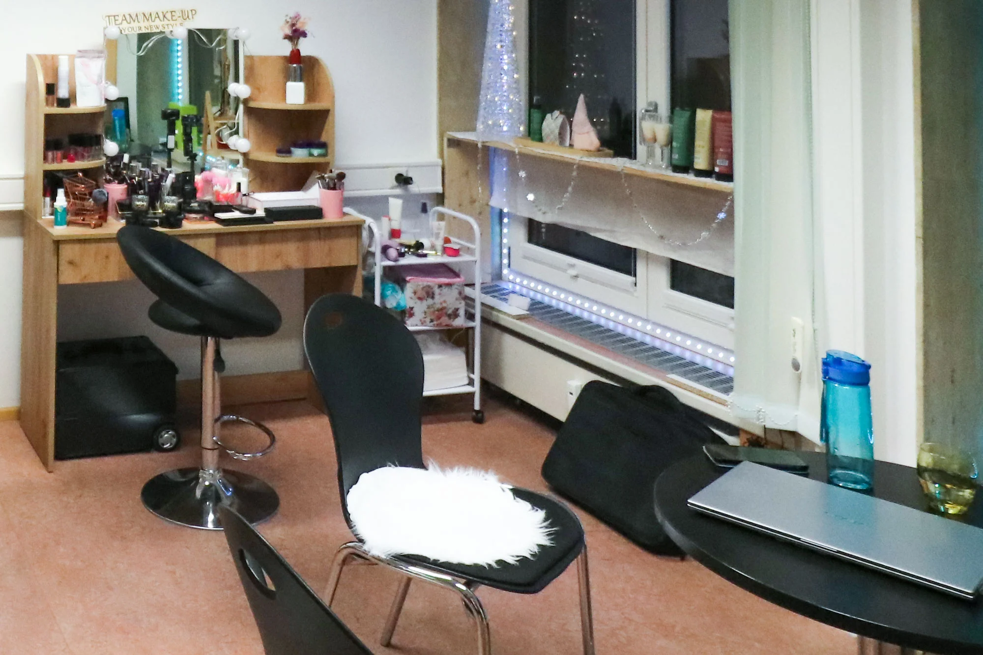 Schminken und Hautpflege